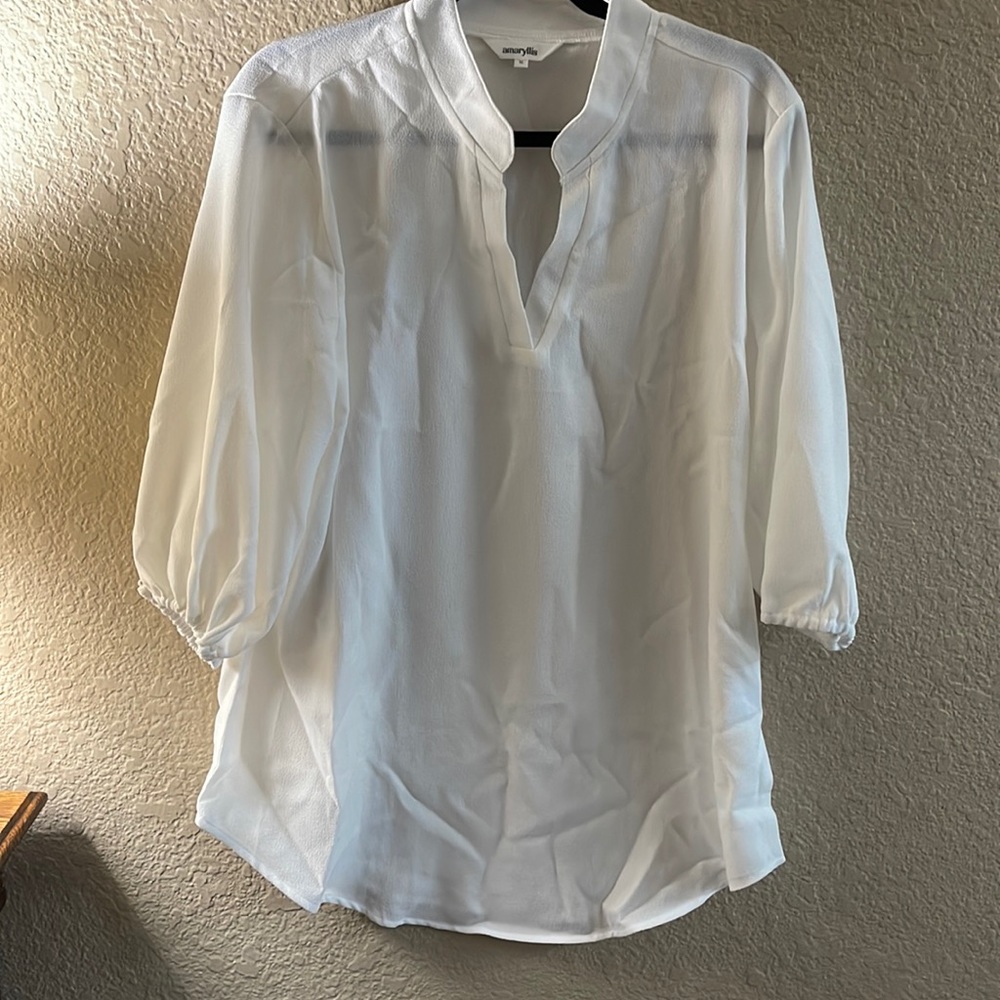 Amaryllis white blouse